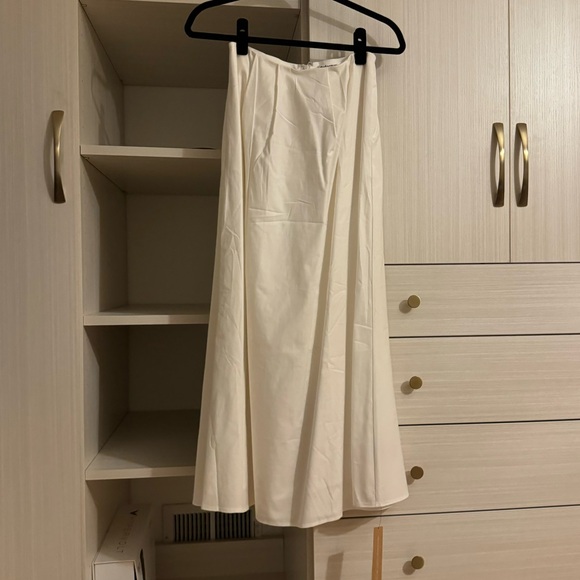 Reformation Petites Lucy Skirt - Picture 5 of 9